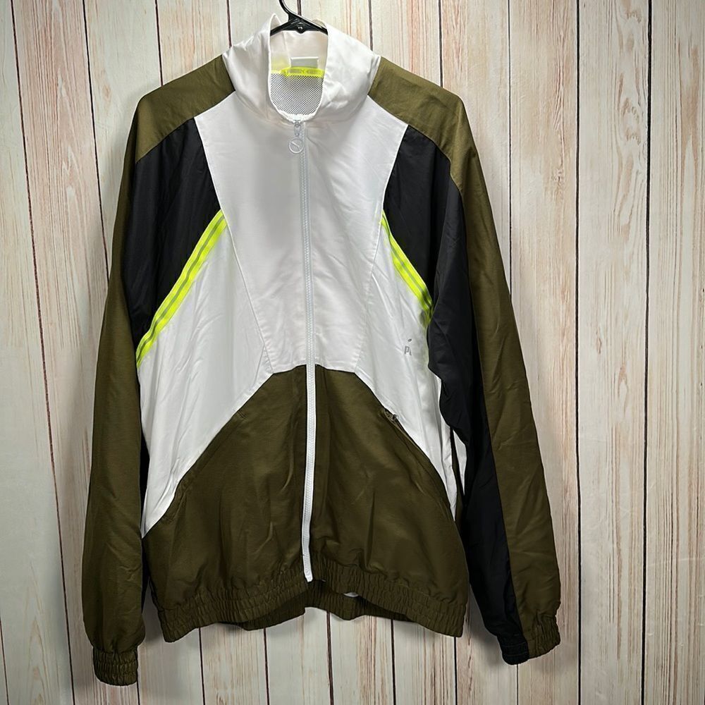 Puma Green and white puma windbreaker jacket - large